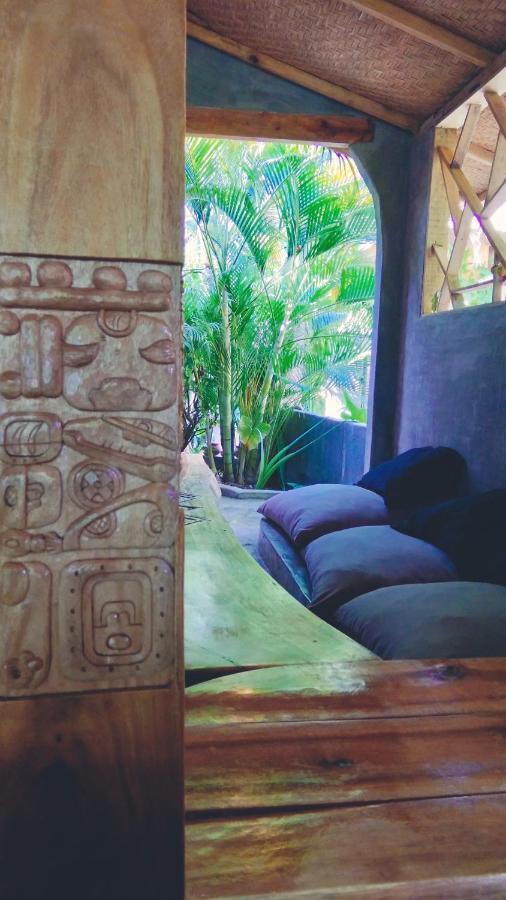 Bed and Breakfast Cafe Des Arts Gili Air Exterior foto