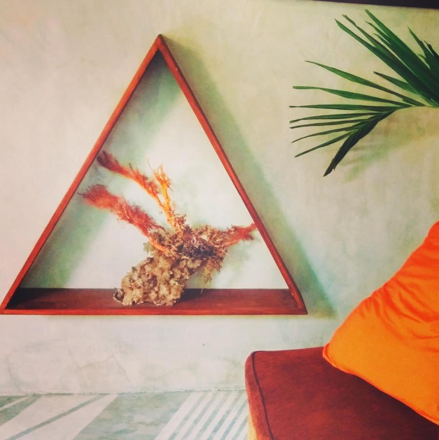 Bed and Breakfast Cafe Des Arts Gili Air Exterior foto